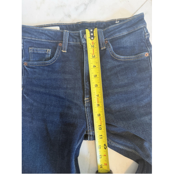 ZARA Women’s High Rise Straight Leg Ankle Jeans Raw Hem Dark Wash Size 2 - Picture 3 of 9